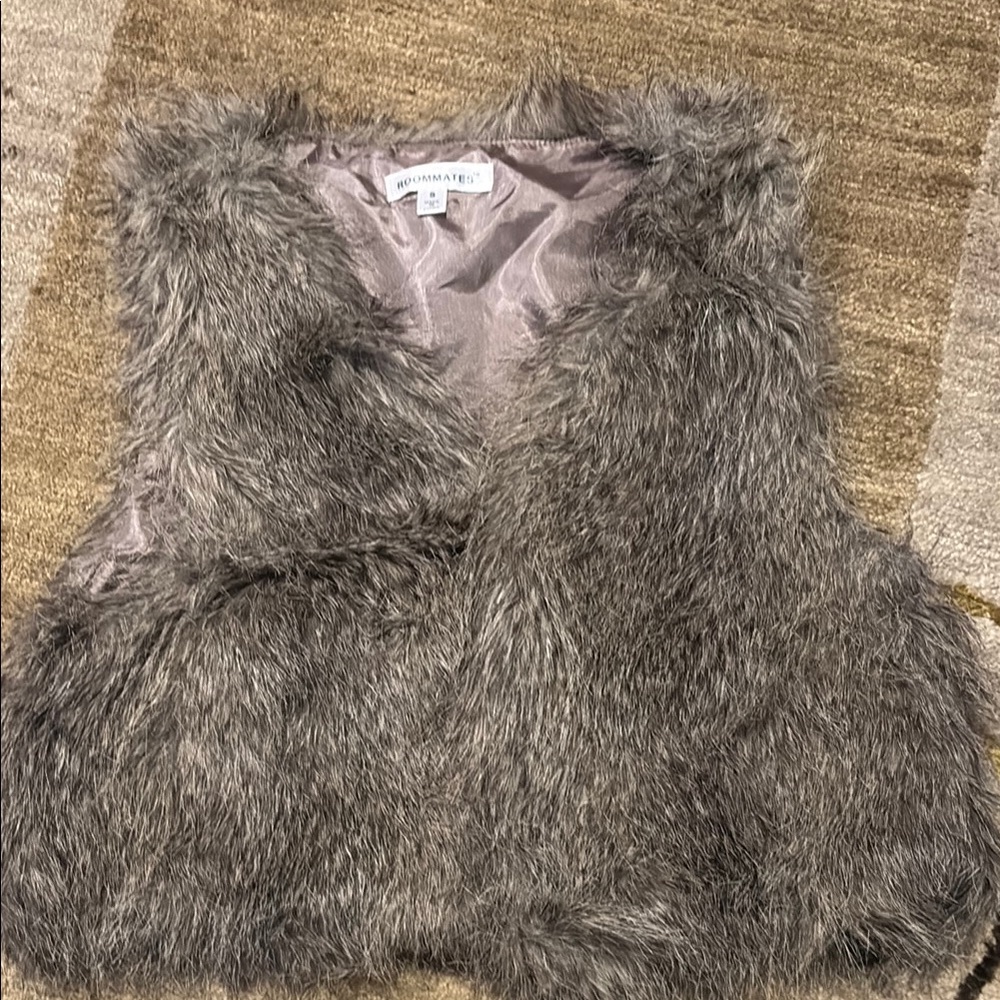 ~Roommates~ Gray Faux Fur Vest